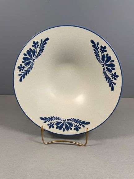 Pfaltzgraff 12-Inch Serving Bowl with Blue Floral Design