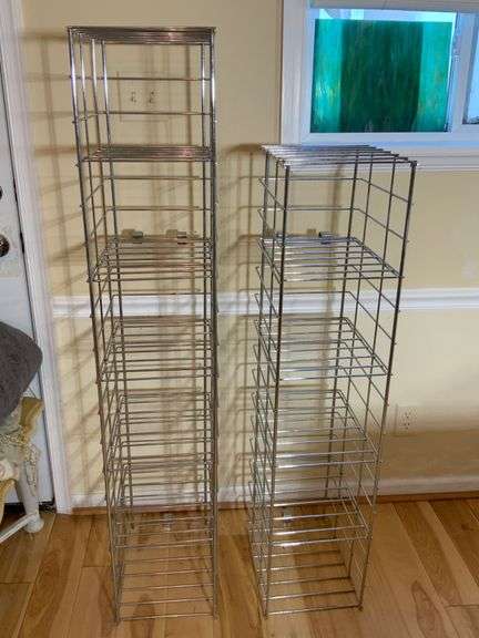 Metal Grid Shelves with Open Wire Design