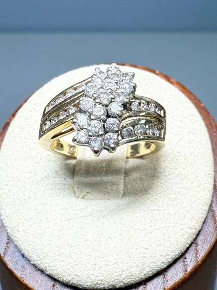 14K Gold Cluster Diamond Ring with Three-Band Design