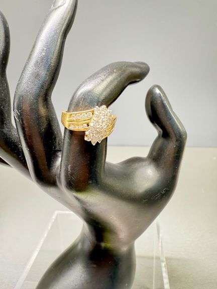 14K Gold Cluster Diamond Ring with Three-Band Design