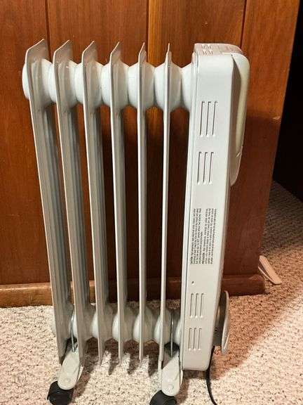 Clori Oil-Filled Radiator Heater with Adjustable Controls