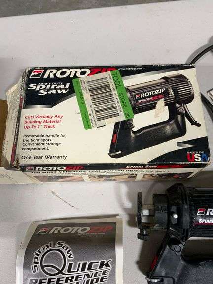 RotoZip Spiral Saw SCSwith Box and Quick Reference Guide