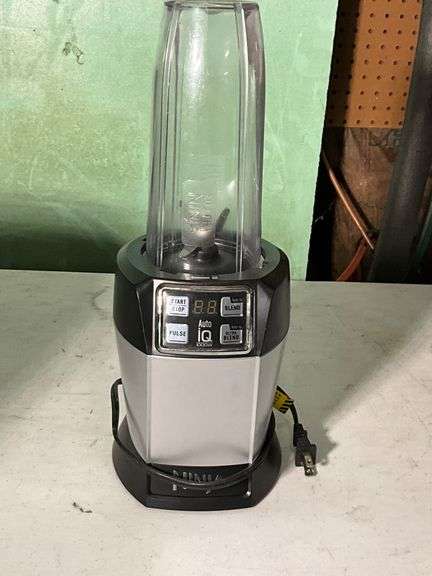 Ninja Blender with Auto-iQ Technology