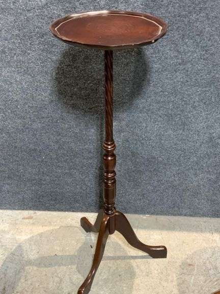 Three-Legged Wooden Plant Stand with Scalloped Top