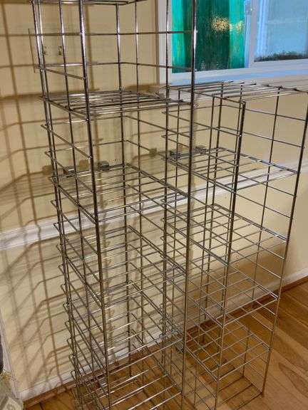 Metal Grid Shelves with Open Wire Design