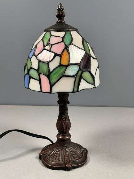 Stained Glass Table Lamp With Bronze-Tone Base