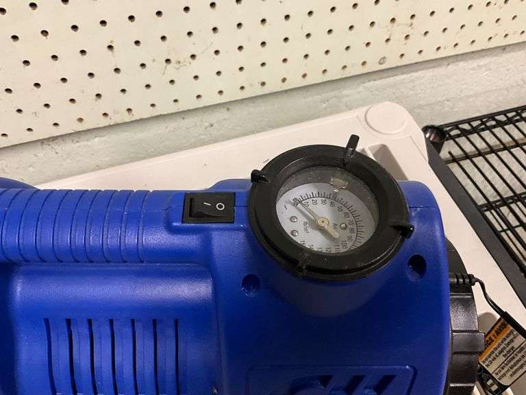 Campbell Hausfeld Cordless Inflator with Gauge and Charger