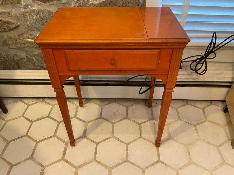 Singer Sewing Machine with Wooden Cabinet