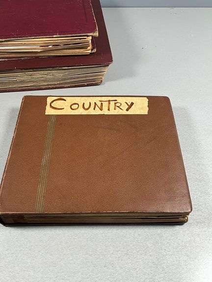 Vintage 78 RPM Records in Albums Featuring Various Labels and Artists