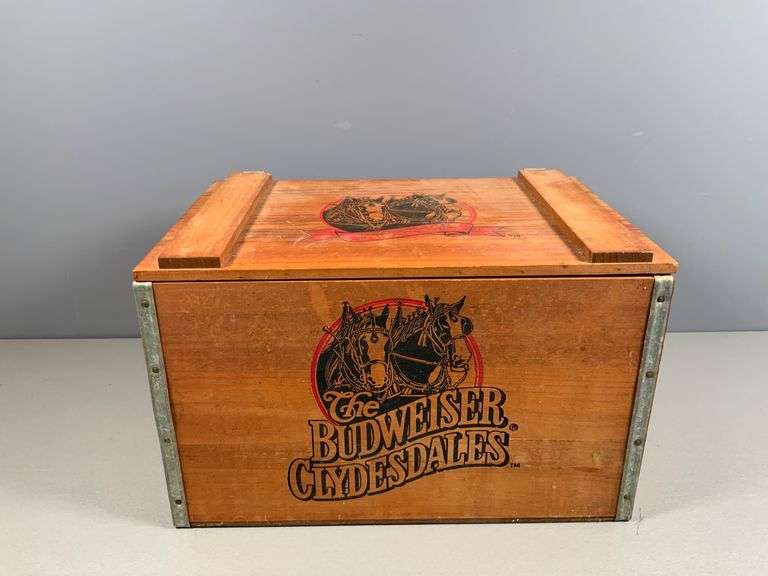 Wooden Budweiser Clydesdales Storage Box with Hinged Lid