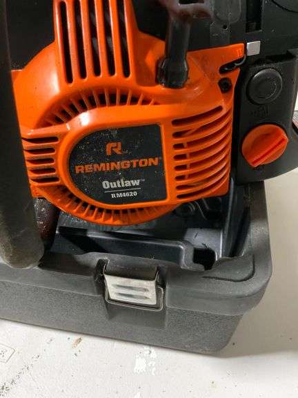 Remington Outlaw RM4620 20-Inch Gas Chainsaw with Case and Manual