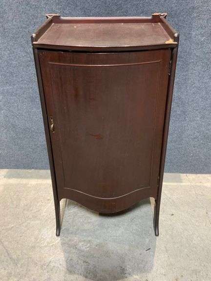 Mechanics Furniture Company Music Cabinet with Cylinder Storage, Patented 1904