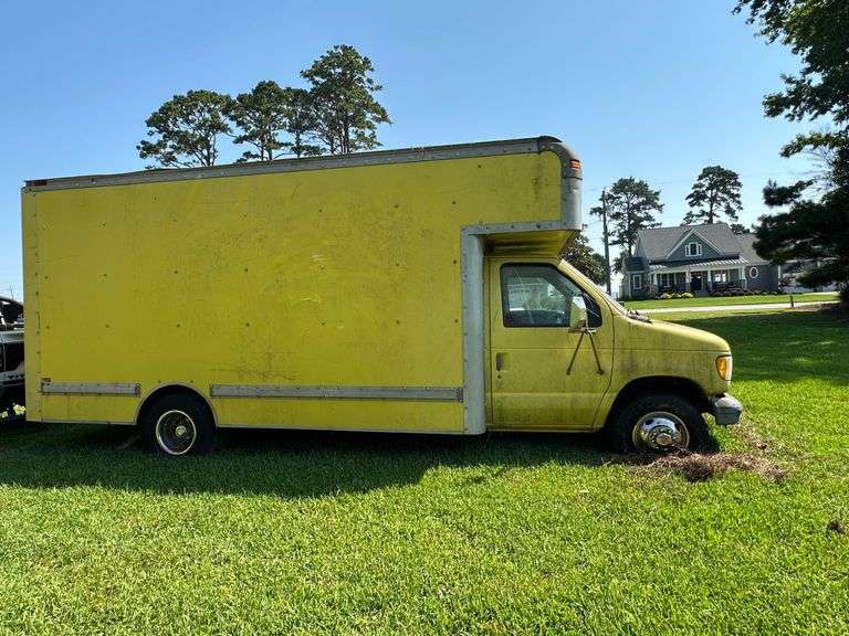 1994 Ford Box Truck with Contents and Title