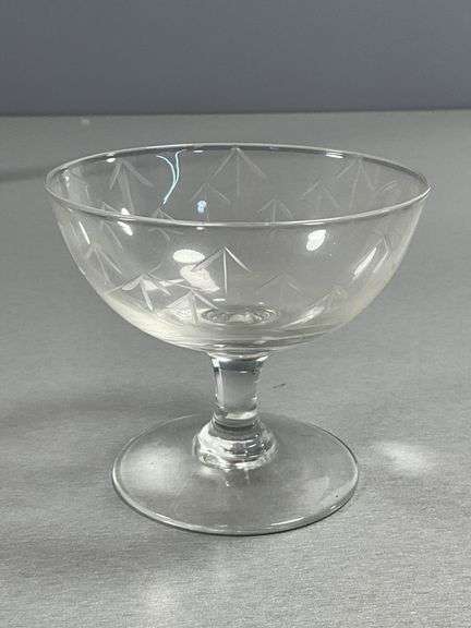 8 Clear Etched Glass Coupe Glasses