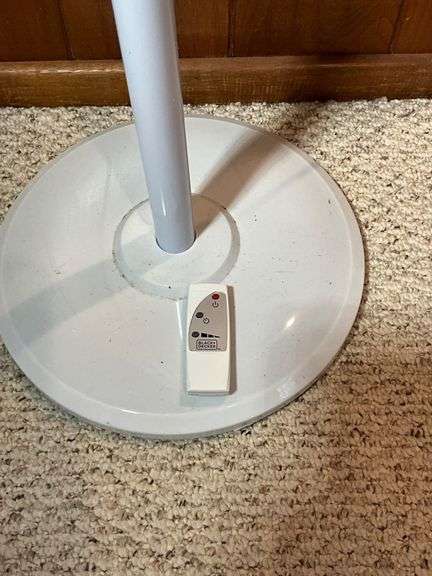 Black+Decker Stand Fan with Remote Control