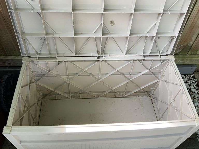 Suncast Outdoor Storage Deck Box in White