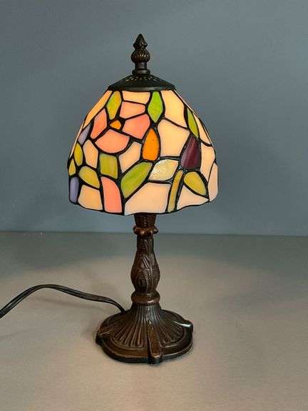 Stained Glass Table Lamp With Bronze-Tone Base