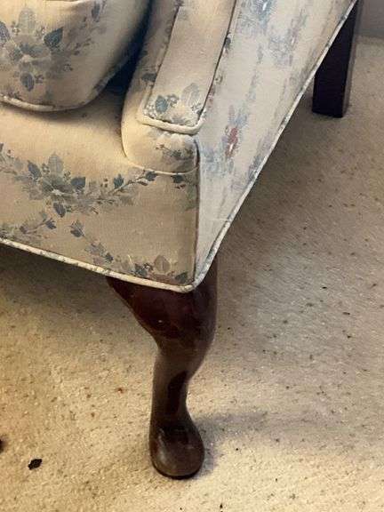 Upholstered Loveseat with Floral Pattern and Wood Legs