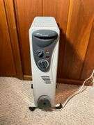 Pelonis Oil-Filled Radiator Space Heater with Adjustable Thermostat