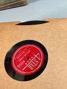 Vintage 78 RPM Records in Albums Featuring Various Labels and Artists