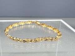 14k Gold Flower Bracelet, 7 Inches, 5.81g