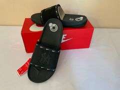 Nike New York Yankees Offcourt Slides, Size 11, New in Original Box