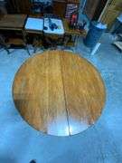Round Wooden Dining Table with Pedestal Base