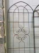 4 Arched Metal Yard Art with 3 Different Designs