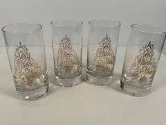 4 Clear Glasses with Gold ‘A Very Merry Christmas’ Design