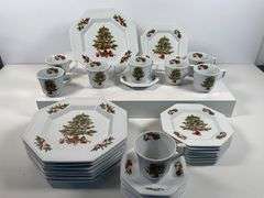 8 Fairfield Fine China Holiday-Themed Dinnerware Pieces