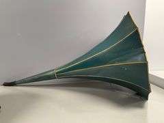 Edison Home Phonograph Standard D with Painted Floral Horn, Circa 1908