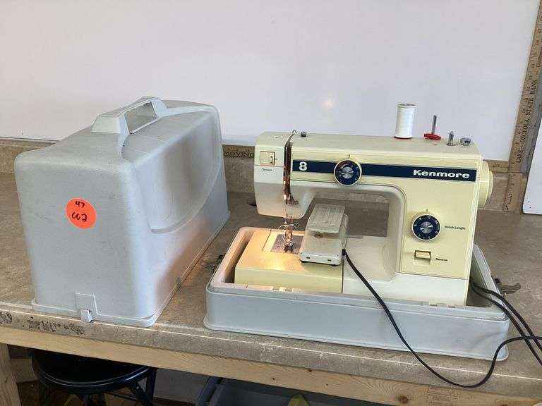 KENMORE 8 SEWING MACHINE W/CASE-MODEL 3851254180-WORKS