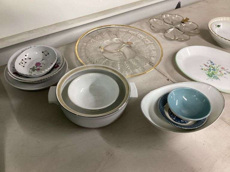 ASSORTED SERVING DISHES