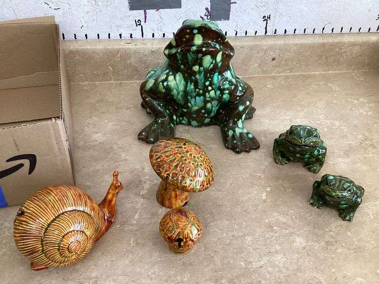 CERAMIC FROGS, SNAIL AND MUSHROOM FIGURINES