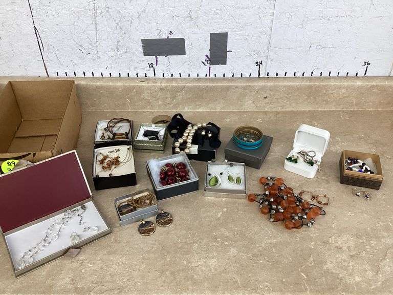 12 NECKLACE & EARRING SETS