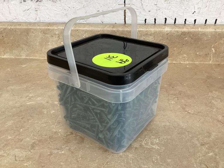 1 5lb. BOX OF GREEN SABER DECK SCREWS (9 x 2-1/4)