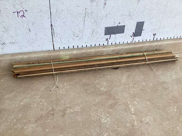 20 VINTAGE YARD STICKS