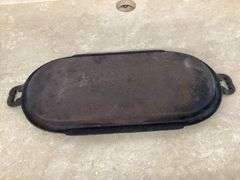 CAST-IRON PLATTER, BUSCUIT PAN AND GRIDDLE