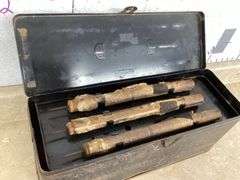 VINTAGE FLARE & SMUDGE POT SIGNAL KIT IN METAL BOX