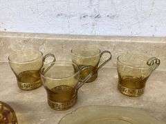 VINTAGE AMBER AND URANIUM GLASS ITEMS