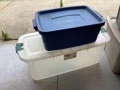 7 VARIOUS SIZE PLASTIC STORAGE BINS