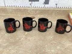 VINTAGE SET OF 4 MARLBORO MUGS