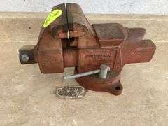 VINTAGE COLUMBIAN D44-M3 VISE MADE IN THE USA