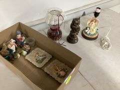 ANGLE TABLE LAMP AND VARIOUS KNICK KNACKS