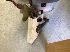 EVINRUDE 30hp LONG SHAFT BOAT MOTOR WITH CONTROLS