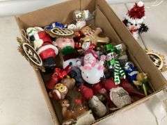 VARIOUS CHRISTMAS DECOR