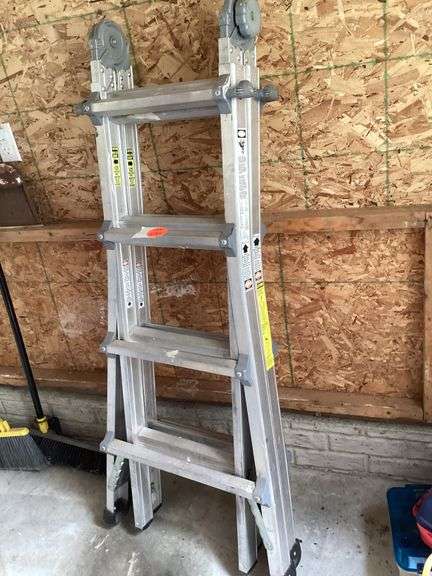 14 FT FOLDABLE EXTENSION LADDER