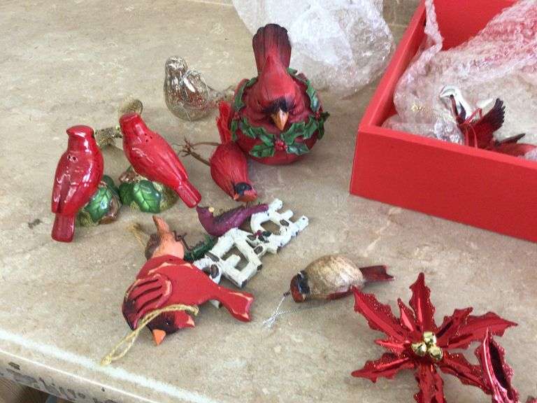 VARIOUS CARDINAL DECOR