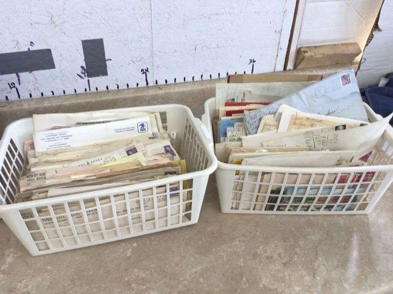 VINTAGE LETTERS, HANDWRITTEN CARDS,  POSTCARDS ETC. MOSTLY FROM THE 1940'S