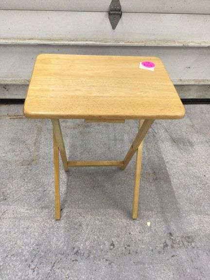 WOODEN T.V TRAY (26" T)
